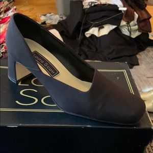 Laura Scott heels